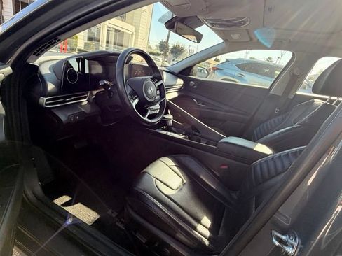 Used 2024 Hyundai Elantra Limited FWD image 6