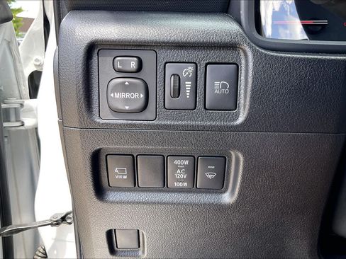 Used 2024 Toyota 4Runner Limited RWD image 33