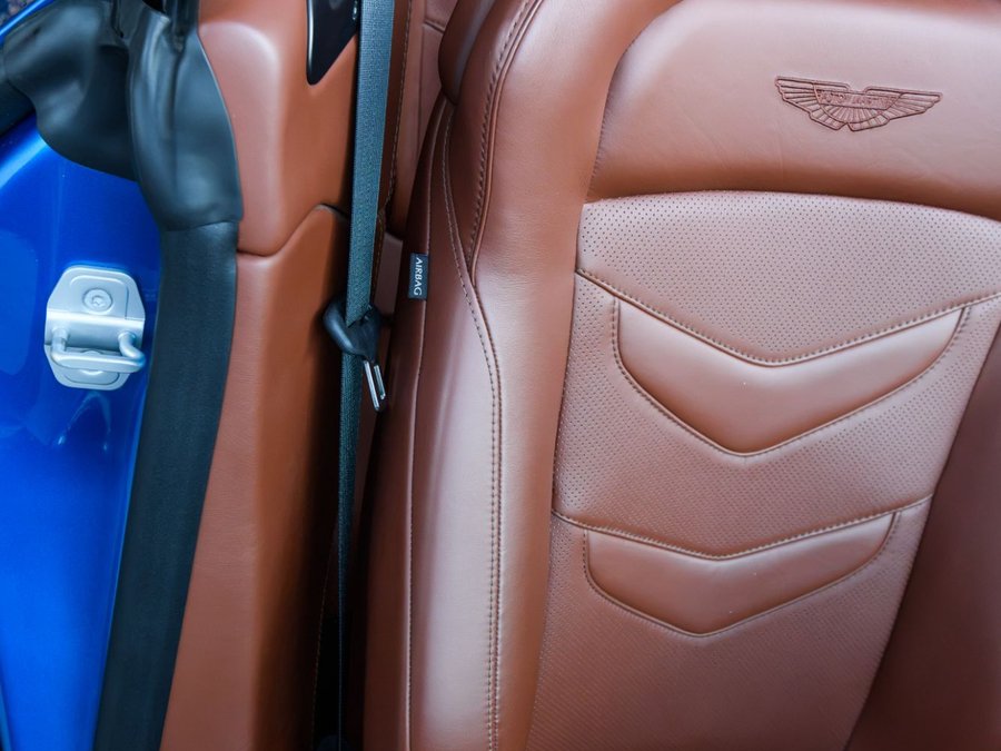 Used 2020 Aston Martin DBS Superleggera Volante RWD image 24