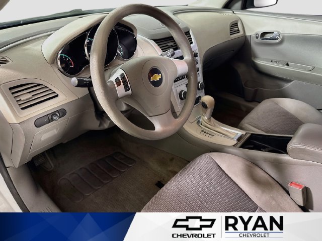 Used 2011 Chevrolet Malibu LS FWD image 9