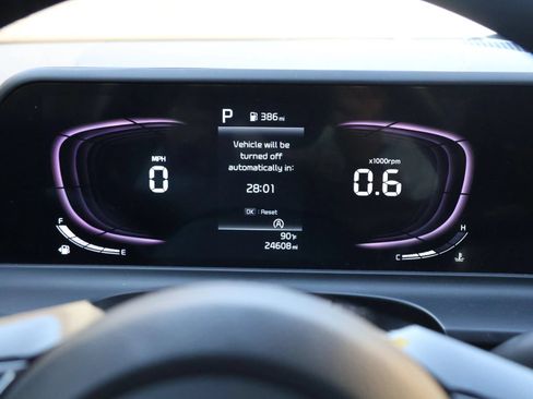 Used 2025 Kia Seltos S FWD image 14