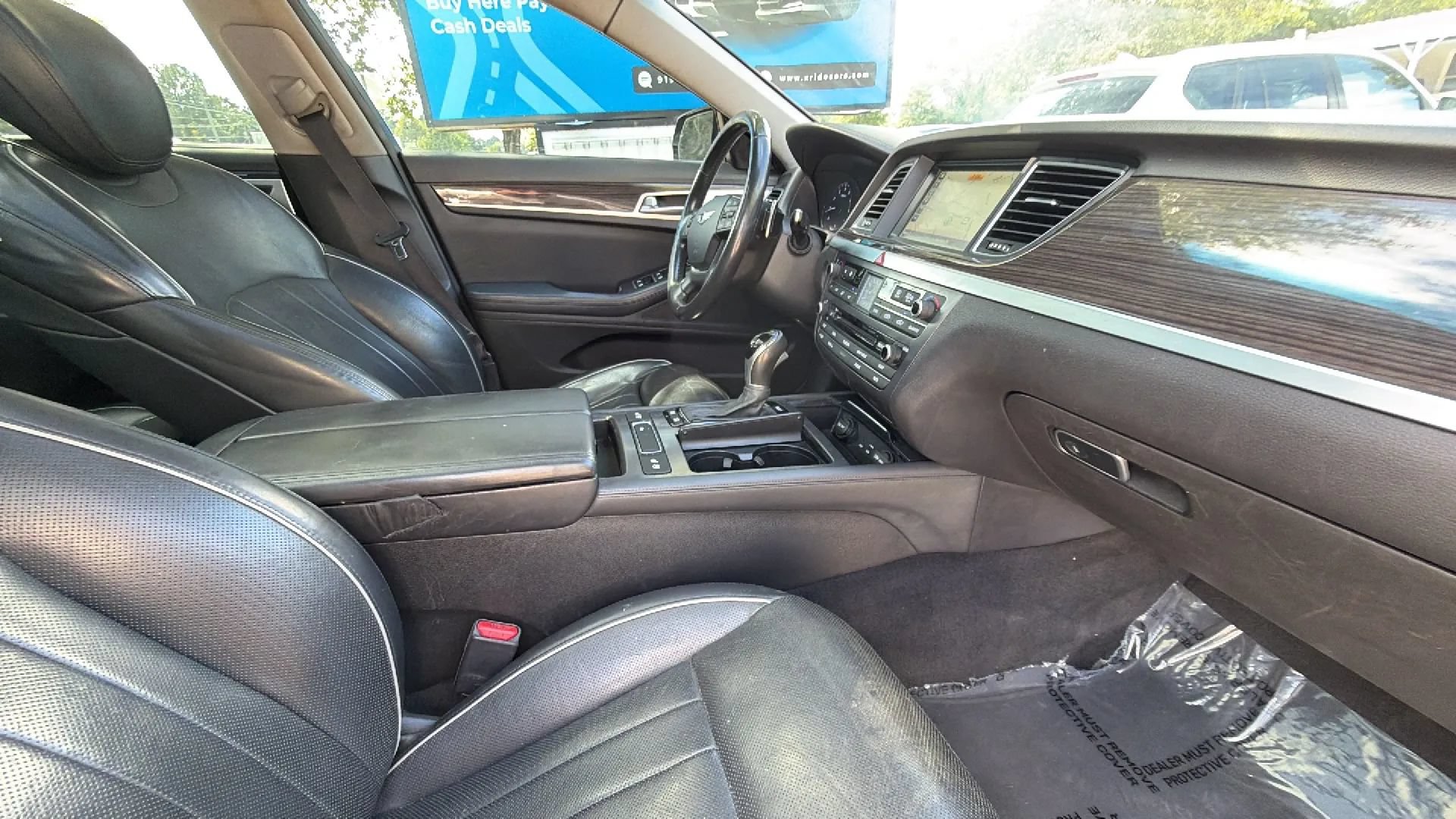 Used 2015 Hyundai Genesis 3.8 w/ Option Group 03 RWD image 25