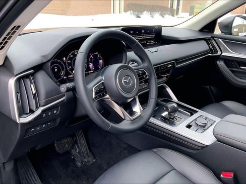 Used 2024 MAZDA CX-90 Plug-In Hybrid w/ Premium Pkg image 18