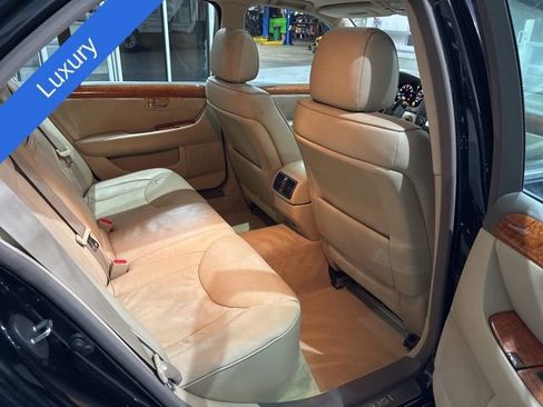 Used 2004 Lexus LS 430 RWD image 33