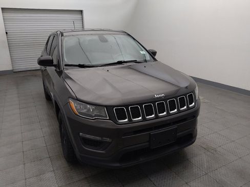 Used 2018 Jeep Compass Sport FWD image 14