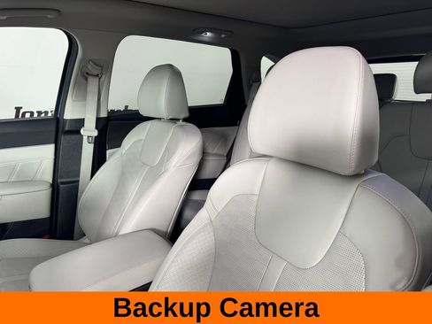 Used 2024 Kia Sorento SX AWD/4WD image 11