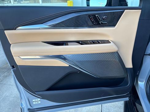 New 2026 Cadillac Escalade IQ Luxury 2 w/ LPO, Floor Liner Package image 15