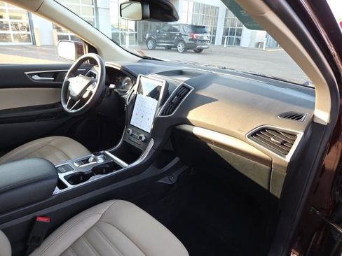 Used 2023 Ford Edge SEL w/ Convenience Package image 11