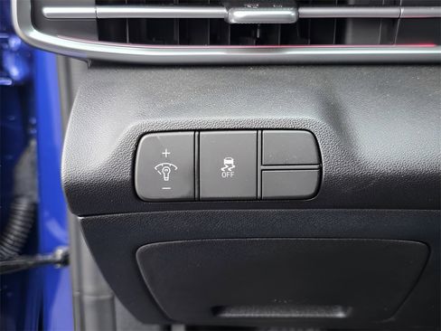 Certified 2024 Hyundai Elantra SEL w/ Convenience Package image 16