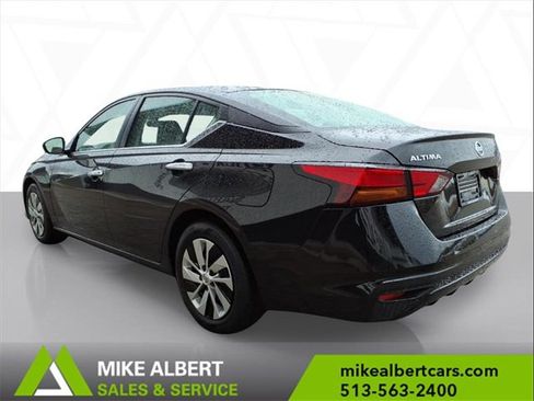 Used 2022 Nissan Altima 2.5 S image 5