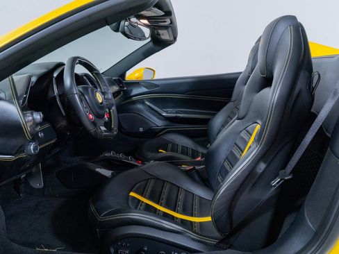 Used 2017 Ferrari 488 Spider RWD image 27