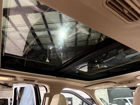 Used 2024 Ford Expedition Max Limited image 32