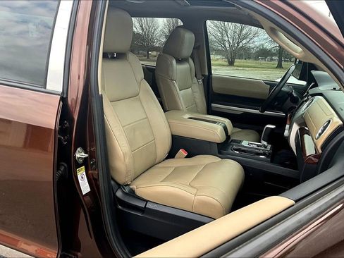 Used 2016 Toyota Tundra Limited w/ Limited Premium Package image 7