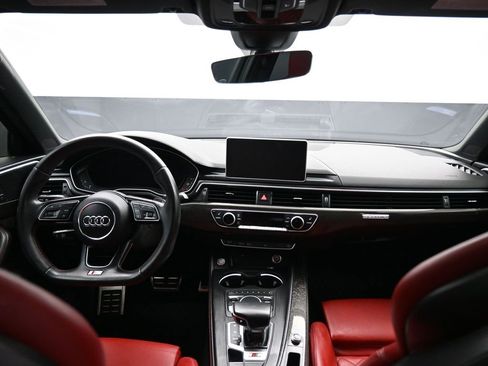 Used 2019 Audi S4 Premium Plus w/ Premium Plus Package image 40