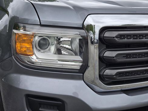 Used 2019 GMC Canyon 2WD Crew Cab w/ Convenience Package image 3