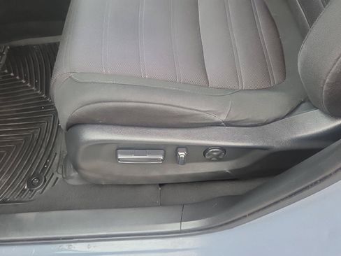 Used 2020 Honda CR-V EX image 14