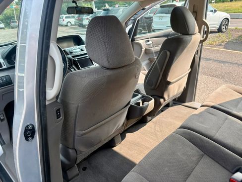 Used 2015 Honda Odyssey EX image 17