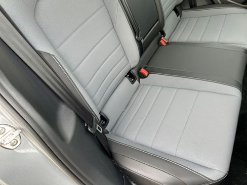 Used 2025 Volkswagen Jetta SE image 39