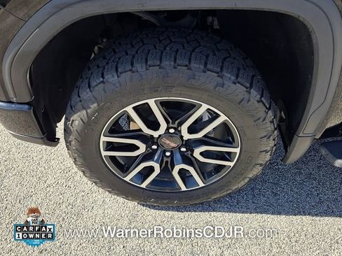 Used 2024 GMC Sierra 1500 AT4 w/ Technology Package image 17