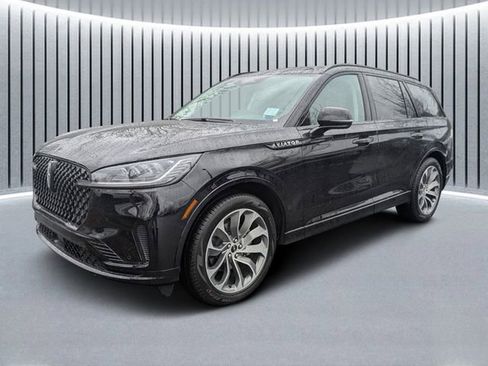 New 2026 Lincoln Aviator 2WD w/ Jet Appearance Package image 7