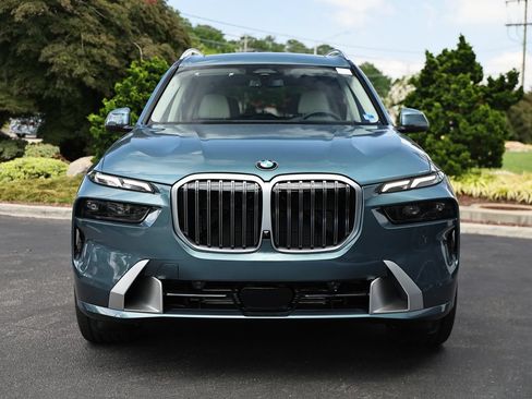 New 2027 BMW X7 xDrive40i w/ Executive Package AWD/4WD image 14