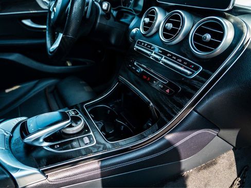 Used 2018 Mercedes-Benz GLC 300 4MATIC Coupe image 32
