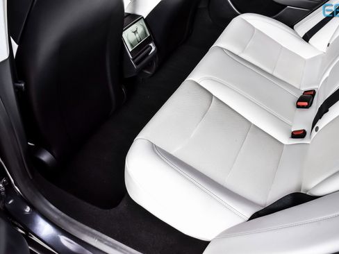 Used 2024 Tesla Model 3 Performance image 17