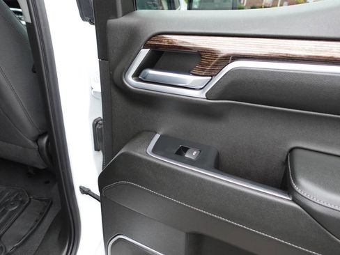 Used 2023 GMC Sierra 1500 Elevation image 26