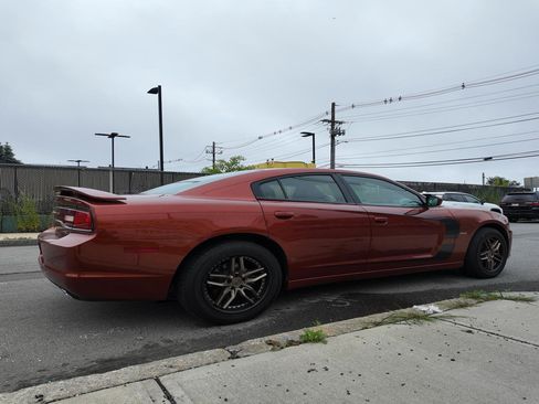Used 2013 Dodge Charger R/T AWD/4WD image 4