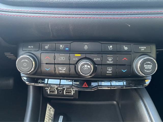 Used 2023 Dodge Durango GT AWD/4WD image 24