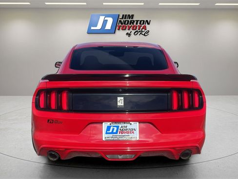 Used 2017 Ford Mustang GT image 6