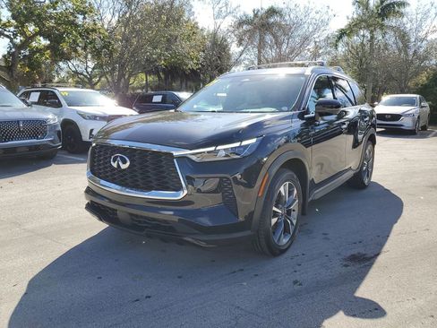 Used 2025 INFINITI QX60 Luxe FWD image 2