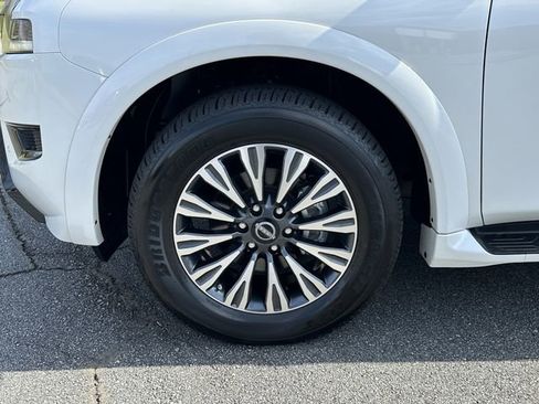 Used 2024 Nissan Armada SL w/ Midnight Edition Package image 12