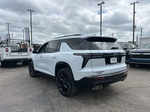 New 2026 Chevrolet Traverse RS w/ LPO, Floor Liner Package image 5