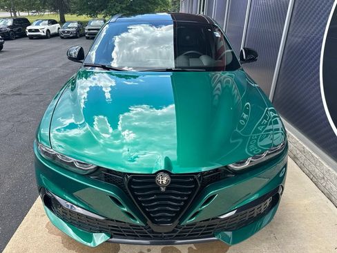 New 2026 Alfa Romeo Tonale w/ Active Assist Package AWD/4WD image 9