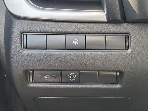 Certified 2023 Nissan Rogue SV image 25