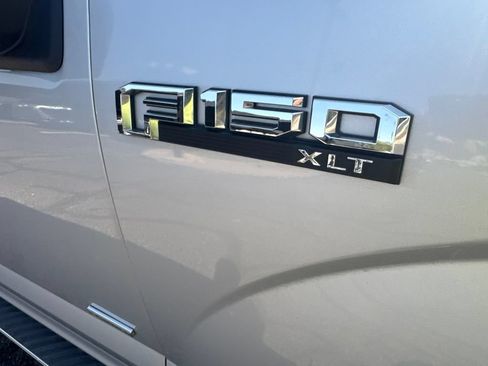 Used 2017 Ford F150 XLT w/ Equipment Group 302A Luxury RWD image 3