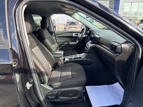Used 2022 Ford Explorer XLT w/ Class IV Trailer Tow Package image 31