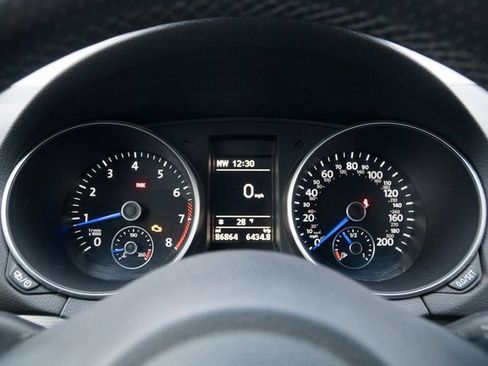 Used 2013 Volkswagen Golf R R image 24