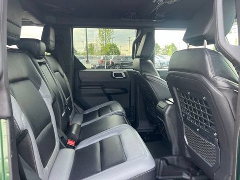 Used 2024 Ford Bronco Black Diamond AWD/4WD image 13