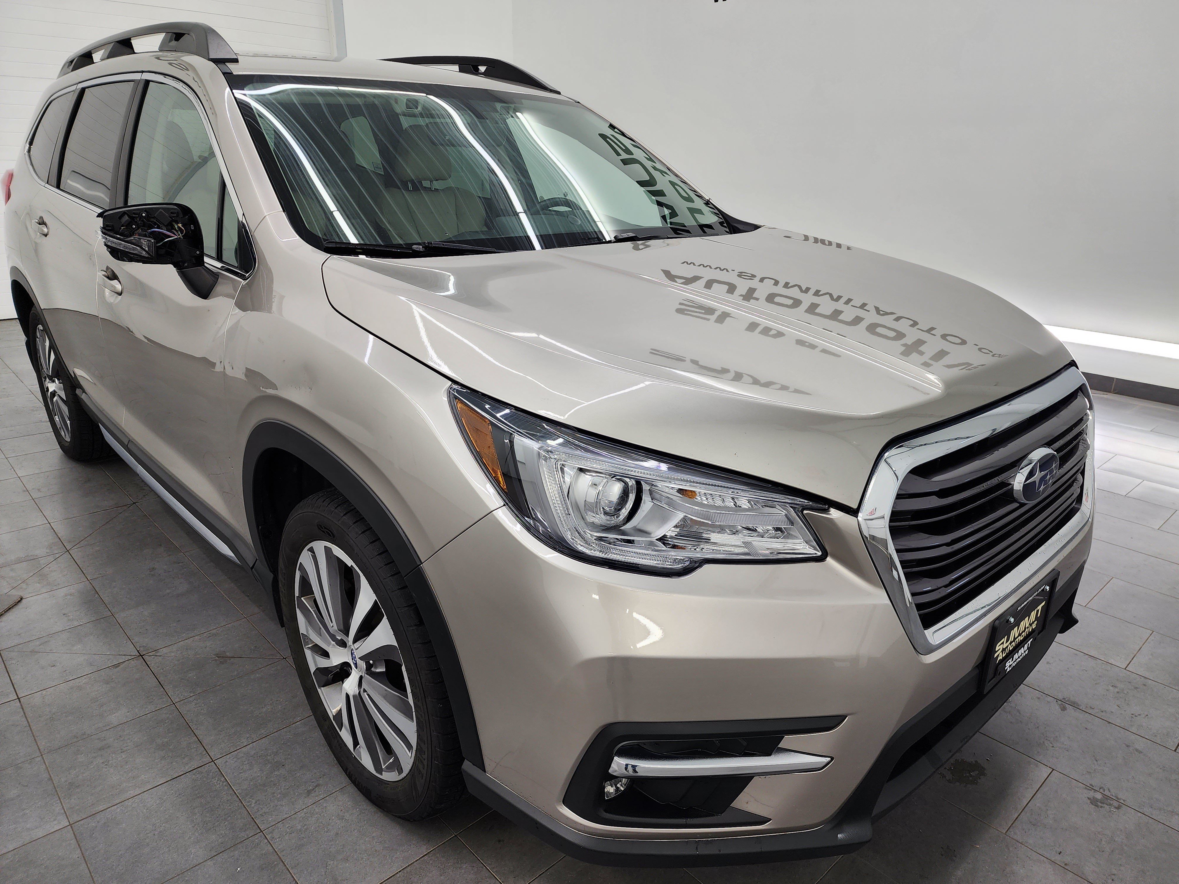 Used 2020 Subaru Ascent Limited w/ Popular Package #2A AWD/4WD image 2