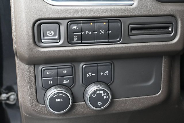 Used 2024 Chevrolet Tahoe LT AWD/4WD image 18