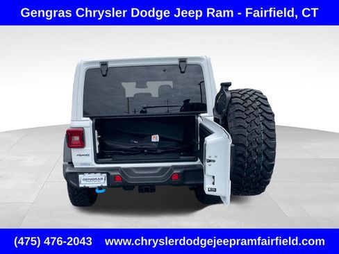 Used 2024 Jeep Wrangler Unlimited AWD/4WD image 30