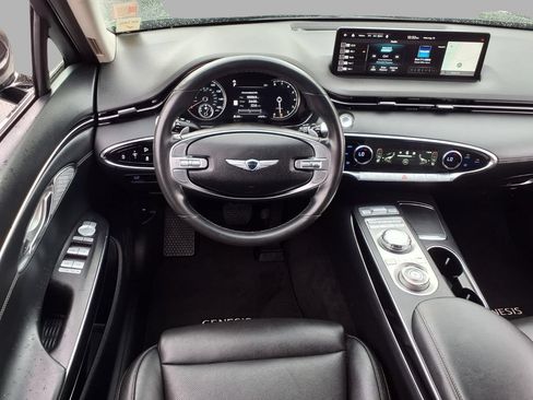 Used 2025 Genesis GV70 2.5T AWD/4WD image 5