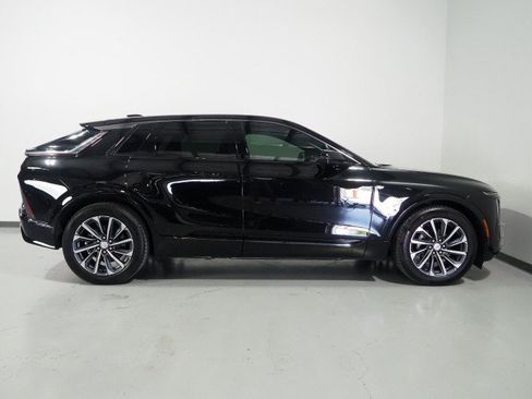 Used 2024 Cadillac Lyriq Sport RWD image 5
