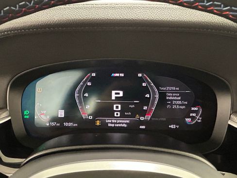 Used 2023 BMW M5 w/ Executive Package image 16