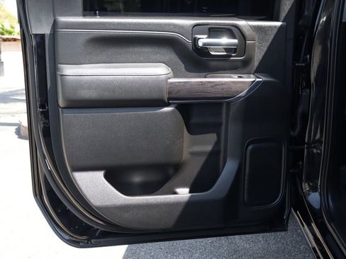 Used 2021 Chevrolet Silverado 2500 LTZ w/ LTZ Plus Package AWD/4WD image 48