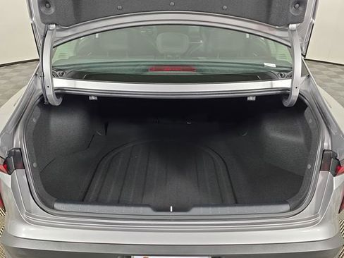 Used 2025 Kia K4 LXS image 40