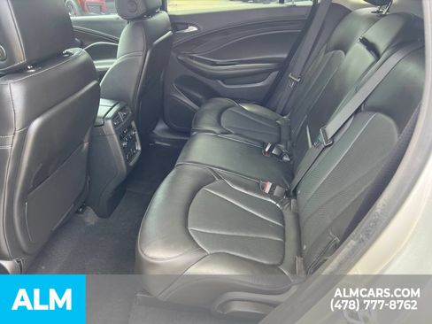Used 2019 Buick Envision Premium w/ Driver Confidence Package AWD/4WD image 27