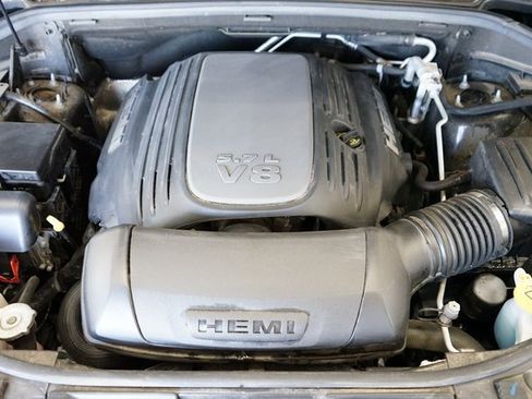 Used 2023 Dodge Durango R/T w/ Hemi Orange Plus Package image 53